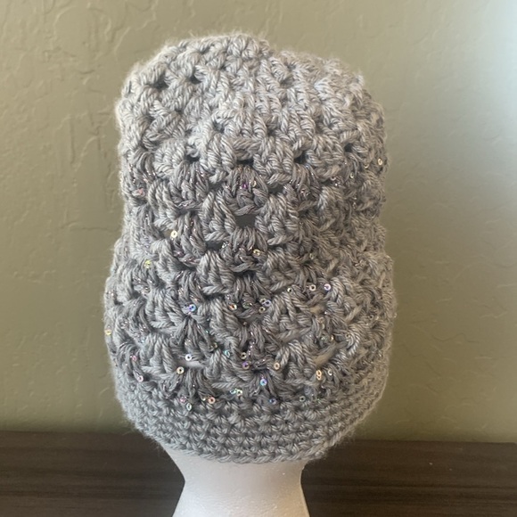 Gray Silver Sequined‎ Knit Beanie Cap  NWT - Picture 4 of 5